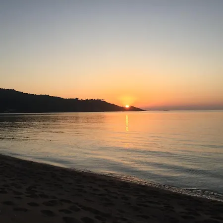 Strada Di A Cuma דירה